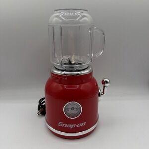 Snap-On Tools Collectibles Red Retro Smoothie Maker Juicing SBL-1708 w/ 18oz Cup